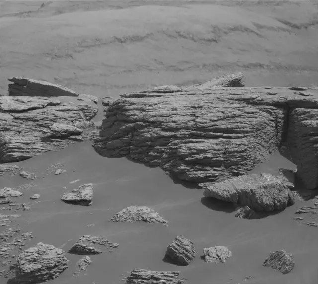 Sol 2938: Mast Camera (Mastcam)