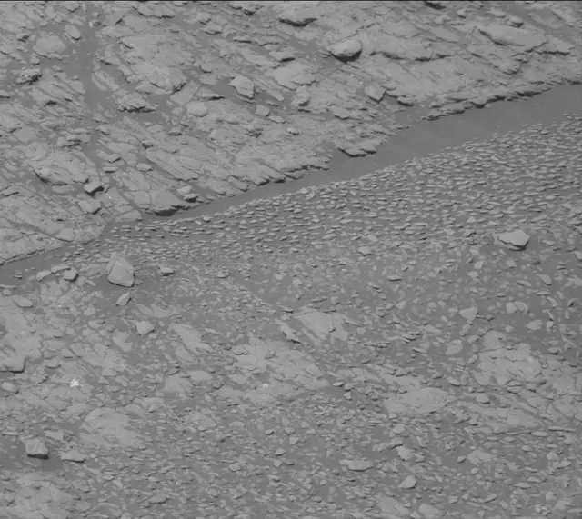 Sol 2938: Mast Camera (Mastcam)