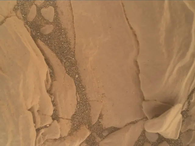 Sol 2938: Mars Hand Lens Imager (MAHLI)
