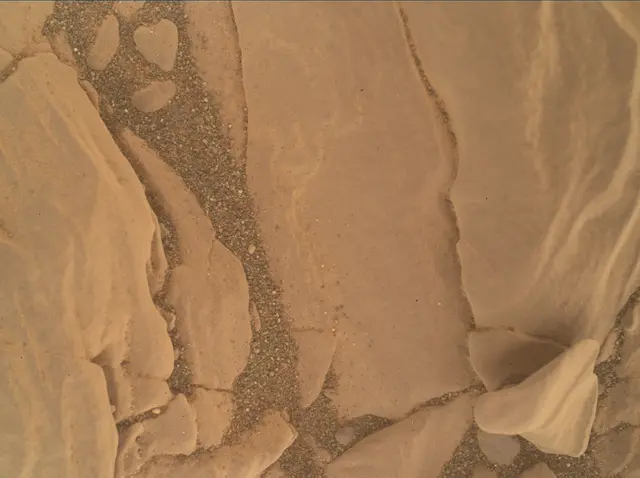 Sol 2938: Mars Hand Lens Imager (MAHLI)