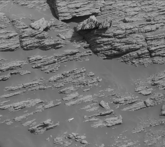 Sol 2940: Mast Camera (Mastcam)