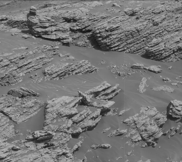 Sol 2940: Mast Camera (Mastcam)