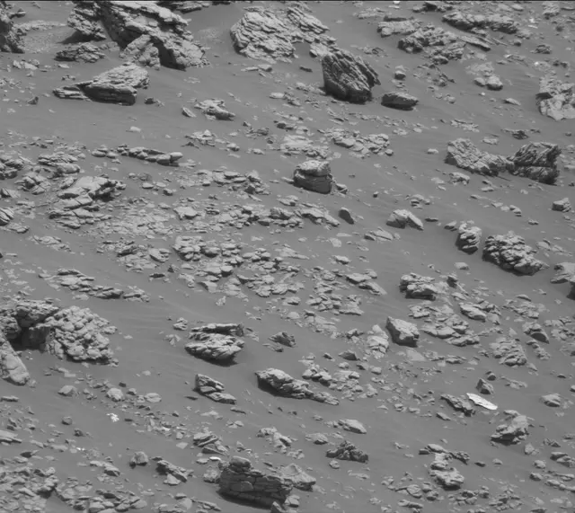 Sol 2940: Mast Camera (Mastcam)