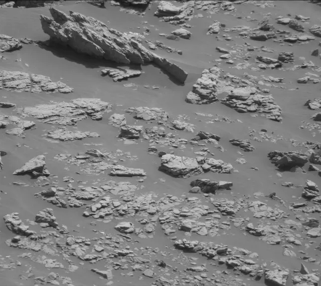 Sol 2940: Mast Camera (Mastcam)