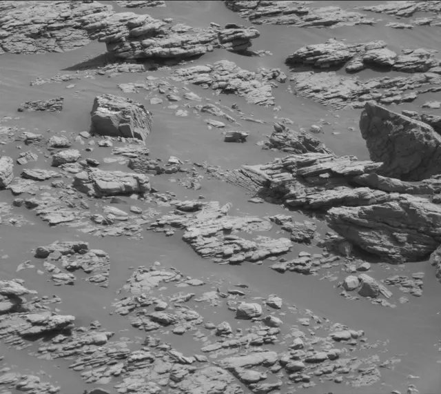 Sol 2940: Mast Camera (Mastcam)