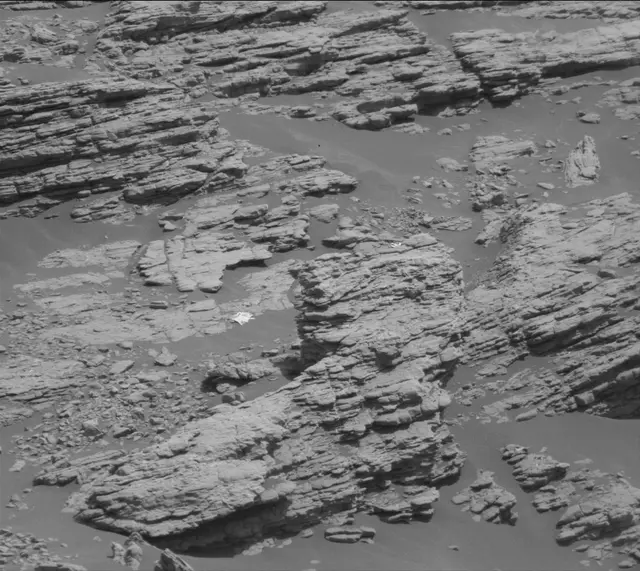 Sol 2940: Mast Camera (Mastcam)