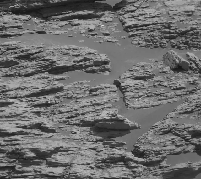 Sol 2940: Mast Camera (Mastcam)
