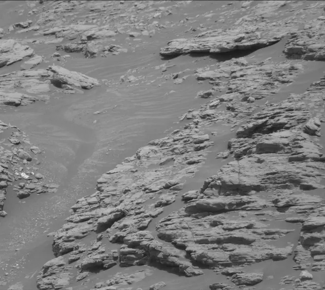 Sol 2940: Mast Camera (Mastcam)