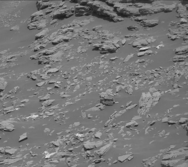 Sol 2940: Mast Camera (Mastcam)