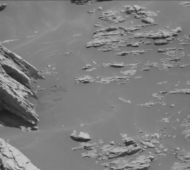 Sol 2940: Mast Camera (Mastcam)