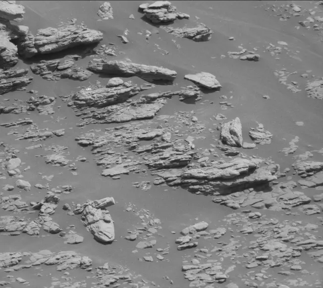 Sol 2940: Mast Camera (Mastcam)