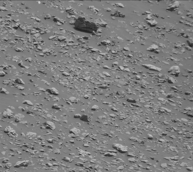 Sol 2940: Mast Camera (Mastcam)