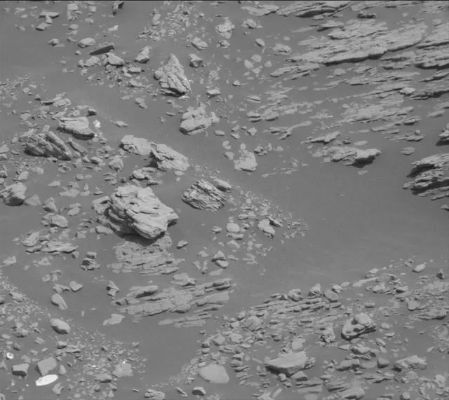 Sol 2940: Mast Camera (Mastcam)