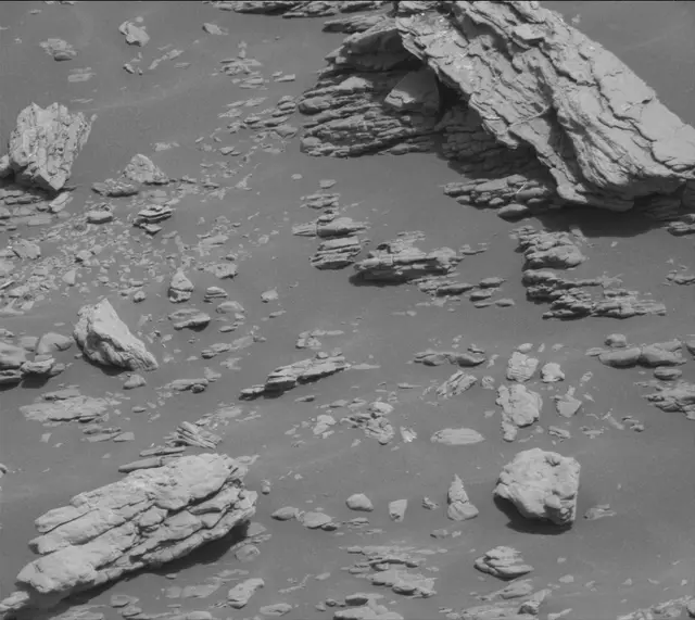 Sol 2940: Mast Camera (Mastcam)