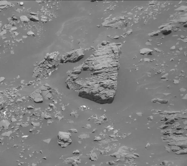 Sol 2940: Mast Camera (Mastcam)