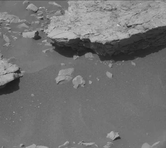 Sol 2940: Mast Camera (Mastcam)