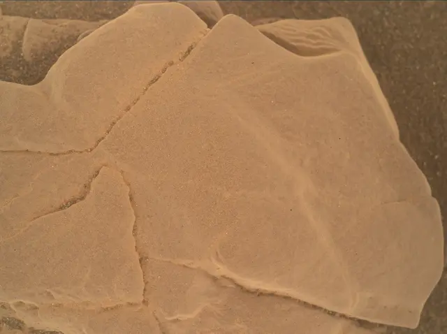 Sol 2940: Mars Hand Lens Imager (MAHLI)