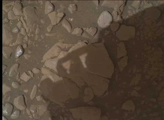 Sol 2940: Mars Hand Lens Imager (MAHLI)