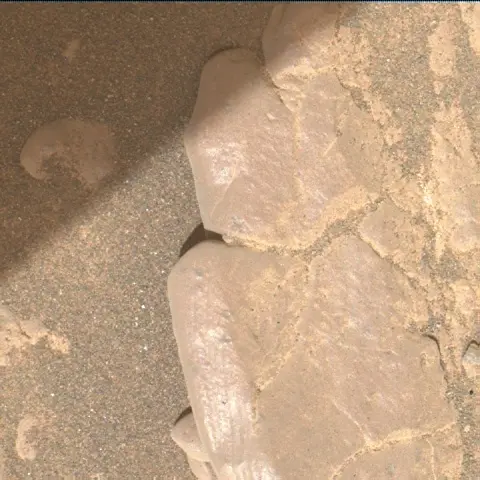 Sol 2942: Mars Hand Lens Imager (MAHLI)