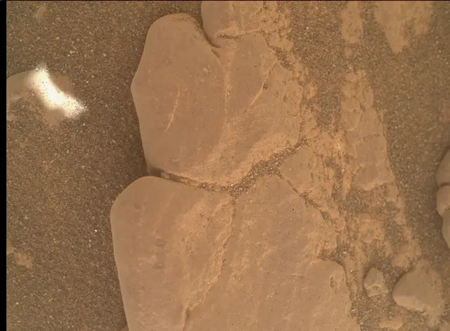 Sol 2942: Mars Hand Lens Imager (MAHLI)