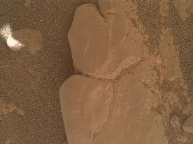 Sol 2942: Mars Hand Lens Imager (MAHLI)
