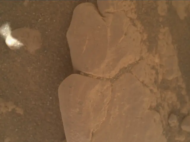 Sol 2942: Mars Hand Lens Imager (MAHLI)