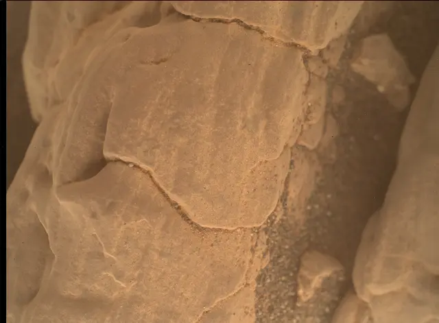 Sol 2942: Mars Hand Lens Imager (MAHLI)