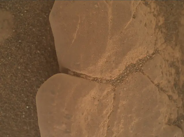 Sol 2942: Mars Hand Lens Imager (MAHLI)
