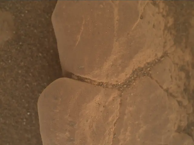 Sol 2942: Mars Hand Lens Imager (MAHLI)