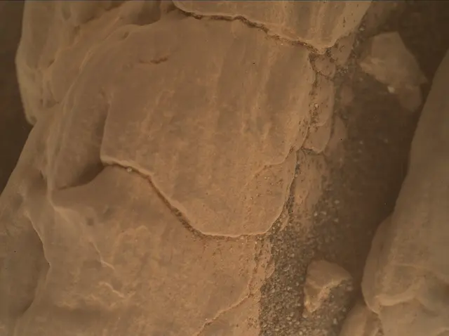 Sol 2942: Mars Hand Lens Imager (MAHLI)