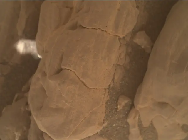 Sol 2942: Mars Hand Lens Imager (MAHLI)