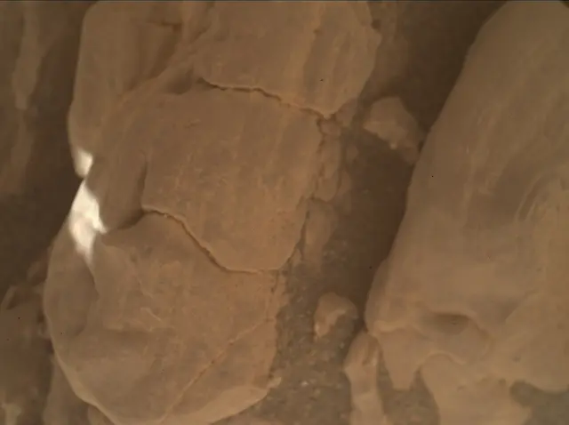 Sol 2942: Mars Hand Lens Imager (MAHLI)