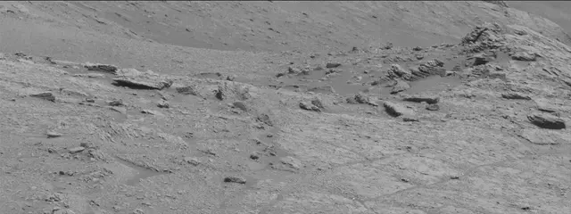 Sol 2943: Mast Camera (Mastcam)