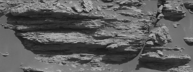 Sol 2943: Mast Camera (Mastcam)