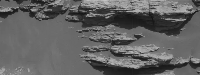 Sol 2943: Mast Camera (Mastcam)