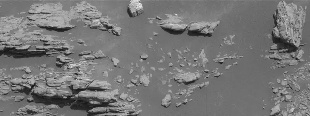 Sol 2943: Mast Camera (Mastcam)