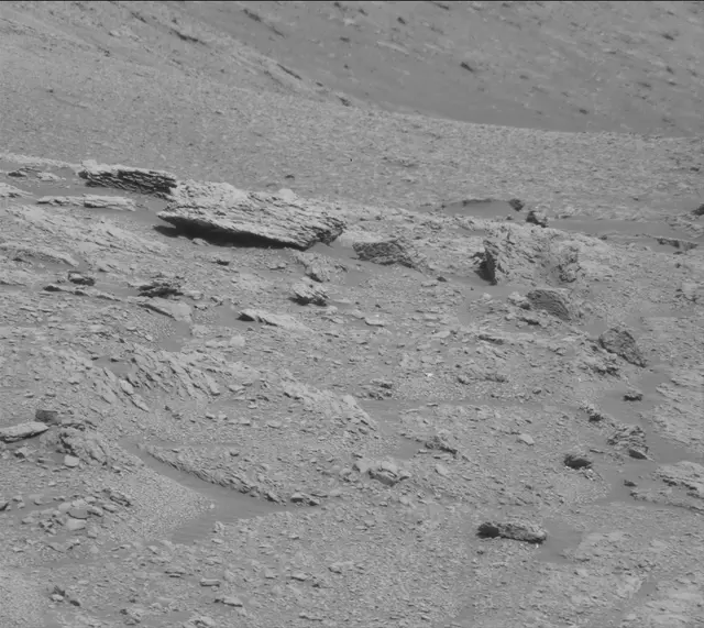 Sol 2943: Mast Camera (Mastcam)