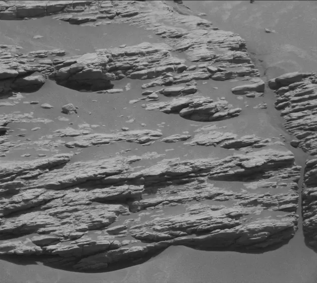 Sol 2943: Mast Camera (Mastcam)