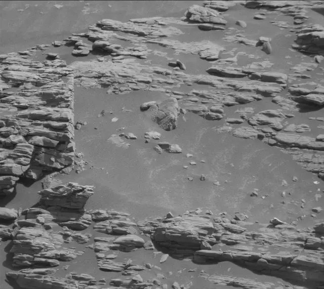 Sol 2943: Mast Camera (Mastcam)