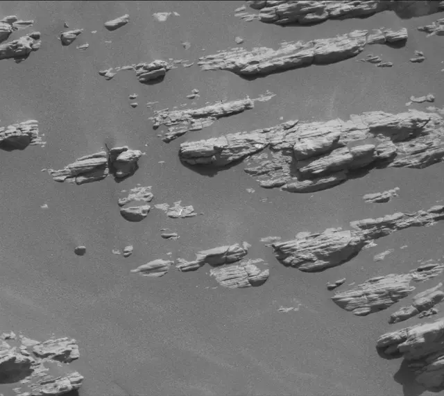 Sol 2943: Mast Camera (Mastcam)