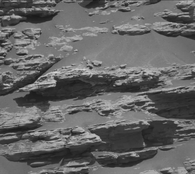 Sol 2943: Mast Camera (Mastcam)