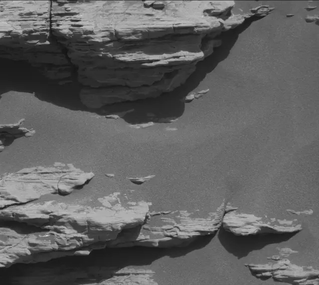 Sol 2943: Mast Camera (Mastcam)