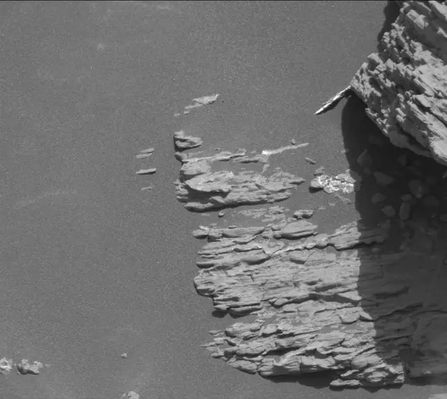 Sol 2943: Mast Camera (Mastcam)