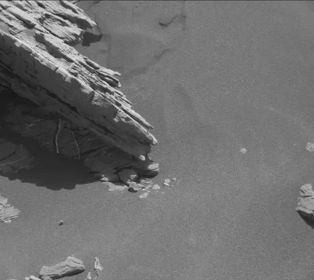 Sol 2943: Mast Camera (Mastcam)