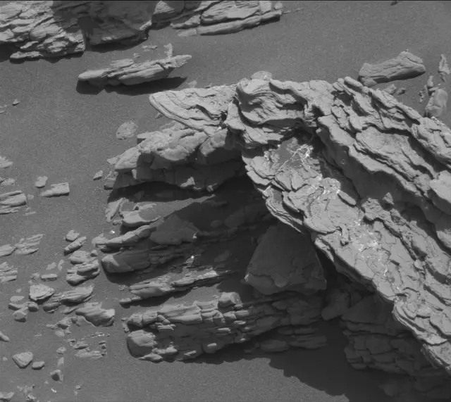 Sol 2943: Mast Camera (Mastcam)