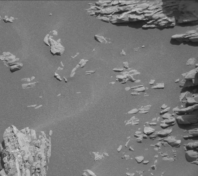 Sol 2943: Mast Camera (Mastcam)