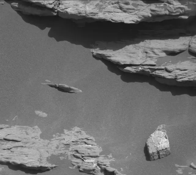 Sol 2943: Mast Camera (Mastcam)