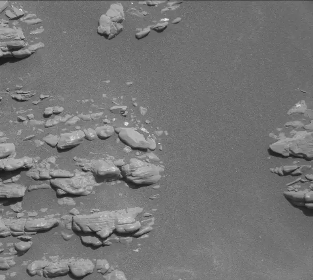 Sol 2943: Mast Camera (Mastcam)