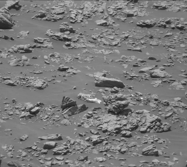 Sol 2943: Mast Camera (Mastcam)
