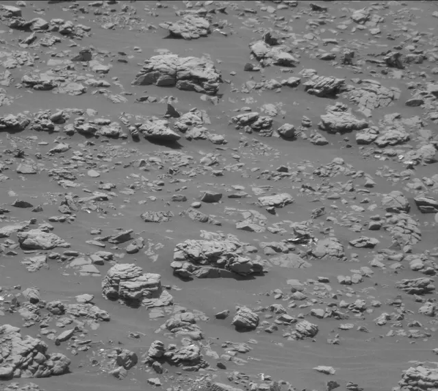 Sol 2943: Mast Camera (Mastcam)
